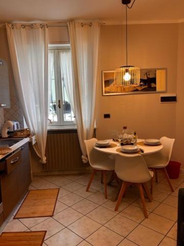Bon Bon Del Viale-Con Posto Auto Privato Apartment Asti Exterior photo